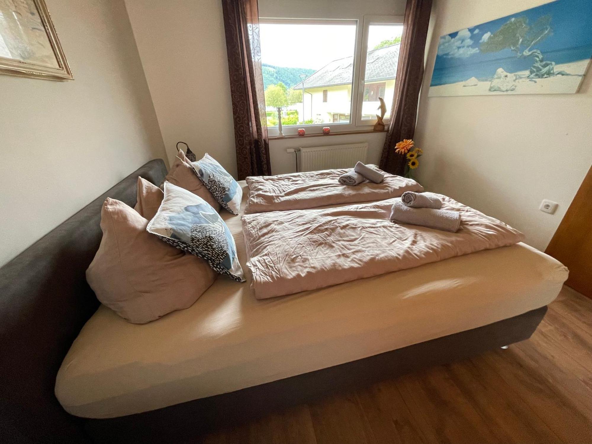 Appartamento Seewohnung Weiss Glanz